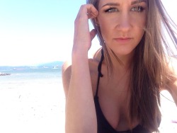 bikiniboddobinikib:  Vancouver ☀️  IG: @ericah2