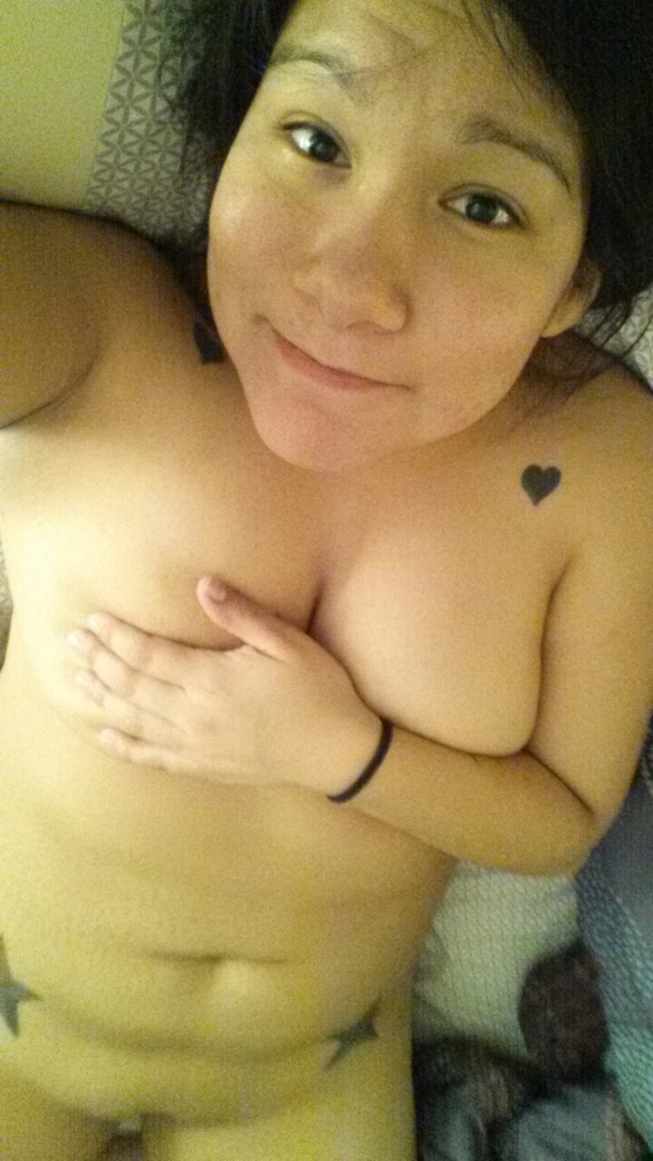 itsthebeezy:  I’m all…naked