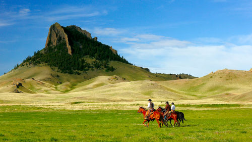 grabmane:In the Shadow of Bird Tail Butte by Todd Klassy