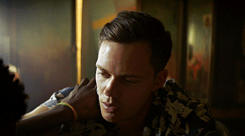 BILL SKARSGÅRD, NATHAN STEWART-JARRETT Mateo & Jonah In “Soulmates” — Layover (1.04)