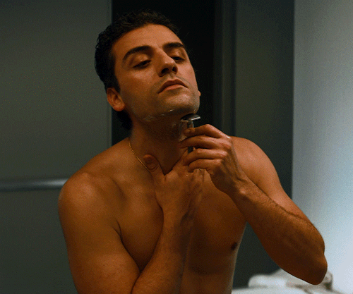 zeldasayer:  orotundmutt:  A Most Violent Year (2014) dir. J. C. Chandor   I stared at this for 5 hours. 