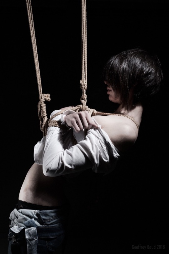 octobrachia:  With @noctuanoir Rope and pics Me Full set and other stories at http://tak-ko.com