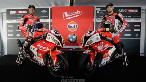 daidegas:  2016 Team Milwaukee BMW WSBK, http://www.daidegasforum.com/forum/foto-video/622328-milwaukee-bmw-wsbk-2016-presentazione-team-livrea-new-post.html