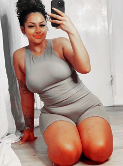 princejazziedad:DeliciouslySexy Luscious Scrumptious Busty'Loose Ma Ms Lala Nagera&hellip;&hellip;&hellip;.💞🤍💜