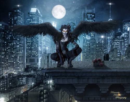 AMAZING composite from Kaminsky Kandids! I love the box of apples.Genderbend Ryuk - Death NoteFollow