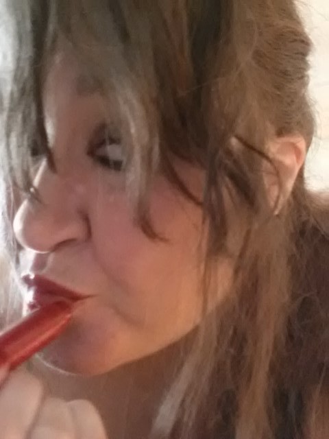 wickedlywenchy:  Icky ol face spam…..but proof I have one….lol
