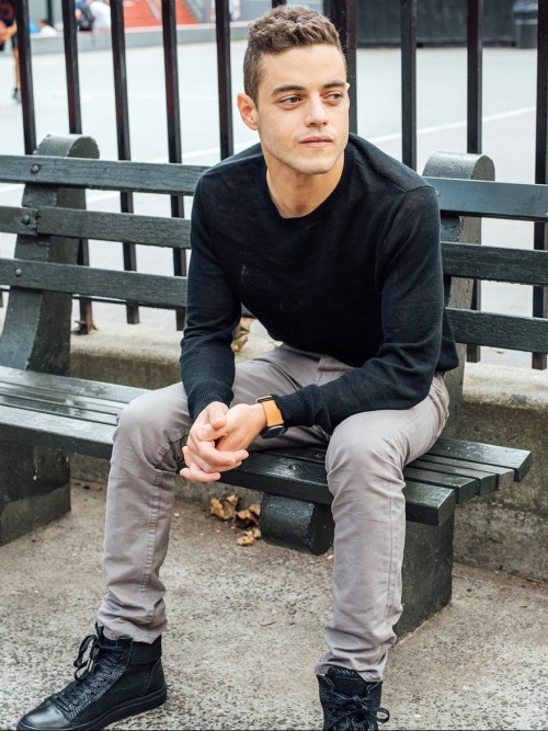 theonewiththevows:Rami Malek: Buzzfeed News Photoshoot (HQ)