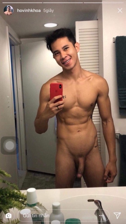 sgtemptation: sgsexyboy: 808dalatest: Hot Vietnamese guy works at Whole Foods in town as a bagger so