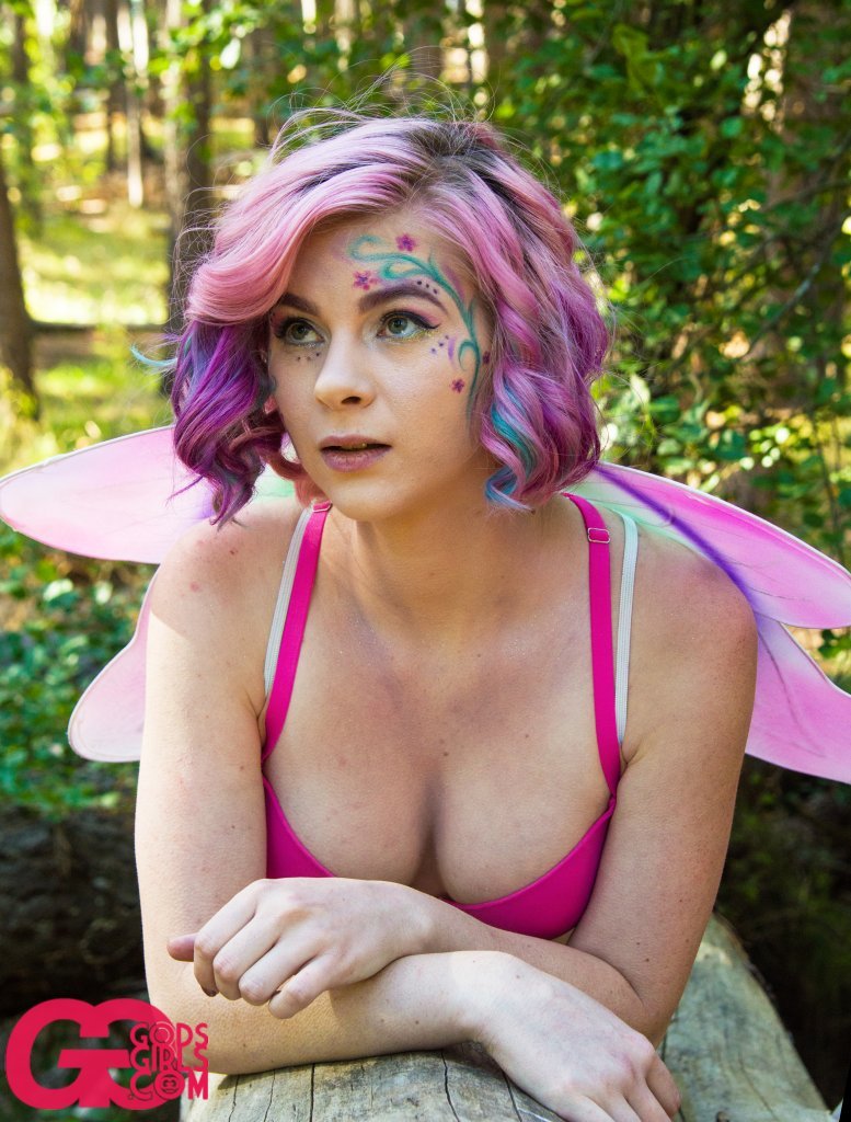 littlelillierose:  This is one of the best days of my life - I’M A GODS GIRL!!!