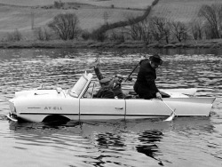 Partie de Pêche avec voiture Amphibie Ay