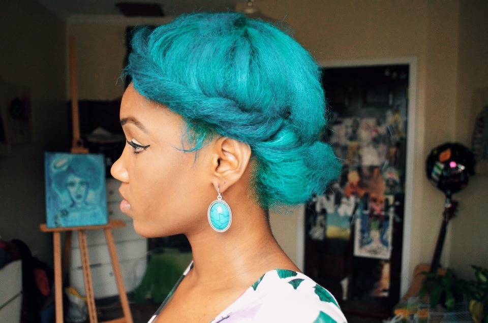 amberraeplz:  raychillster:  i try to take self portraits that can one day be turned