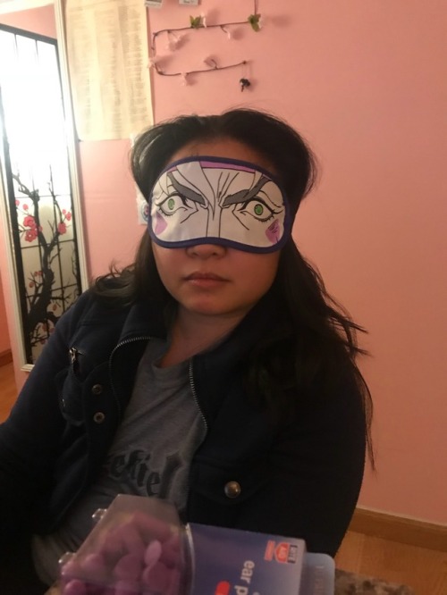 @mellowyellowcream wearing my jjba sleep mask