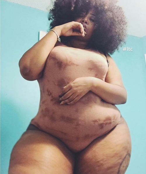 #lovethemcurves #supersexy #ultimatethick #crownedneptune #curvology #Curvz_Nation