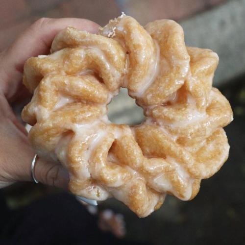 foodmyheart:Glazed Cruller Source: https://reddit.com/r/foodporn http://foodmyheart.tumblr.com | https://campsite.bio/foodmyheart