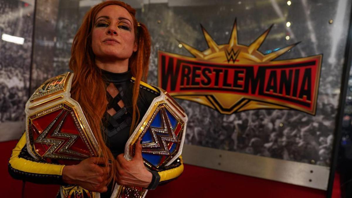 WWE Women 🎄 — The Best Instagram Photos of the Week - Becky
