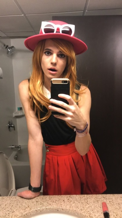 Serena cosplay. Anyone else at the Hyatt/ Ohayocon for the weekend?! Stop by for a pic, it’s free to