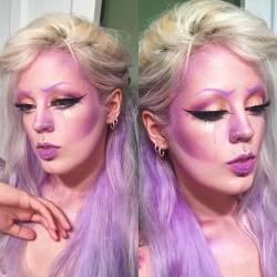 happyun-birthday:  Makeup I did for practice while I was in Rome ✨💜 #fauxqueen 