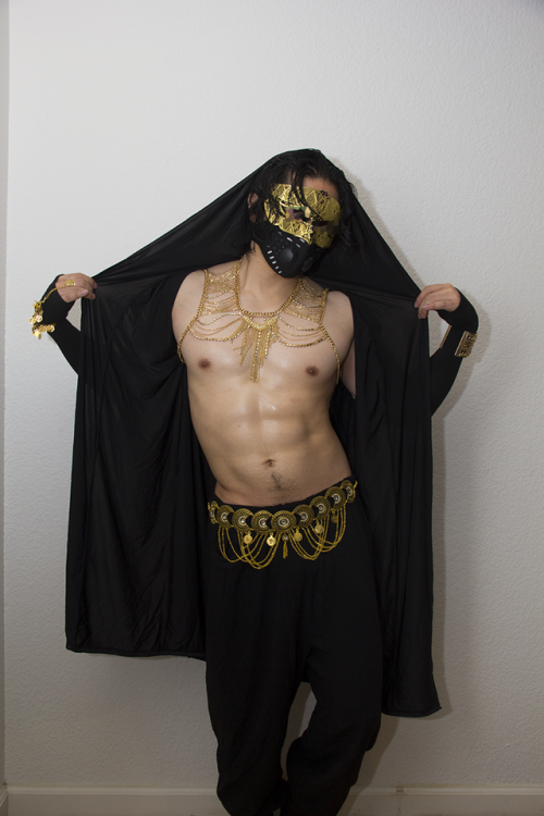 Part 2 of my harem boy outfit!Introducing my second piece of body jewelry.  Please forgive the hand 