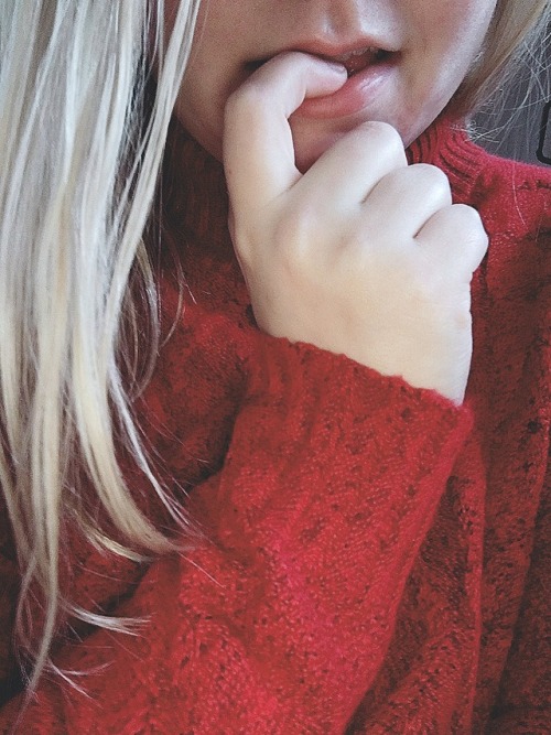 pitterpatterpeaks-blog:  Sweater day 