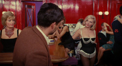 scr33ncaps: The Umbrellas of Cherbourg - Jacques Demy (1964)
