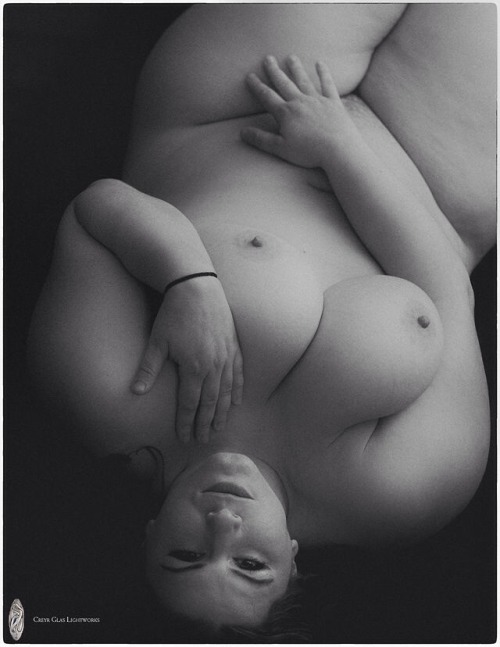 megabbwleakedpics:  More Horny BBWs 