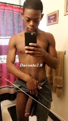 48kgold:  🍫🍫🍆🍆 SC-davonte2.0 IG-iam.davonte Twitter-worthydavonte  Reblog reblog