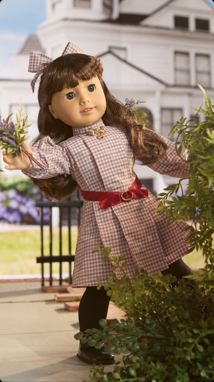 americangirlstar:Making HERstory: American Girl re-releases its original six dolls for their 35th an