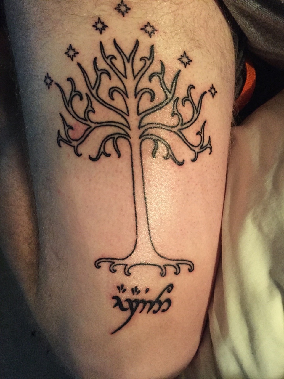 Totemic Tattoo  Remnants of the Númenóreans the hilt of mighty Narcil  and the white tree of Gondor with the shining Silmarils above Such a fun  singlesession handpoke tattoo from a few