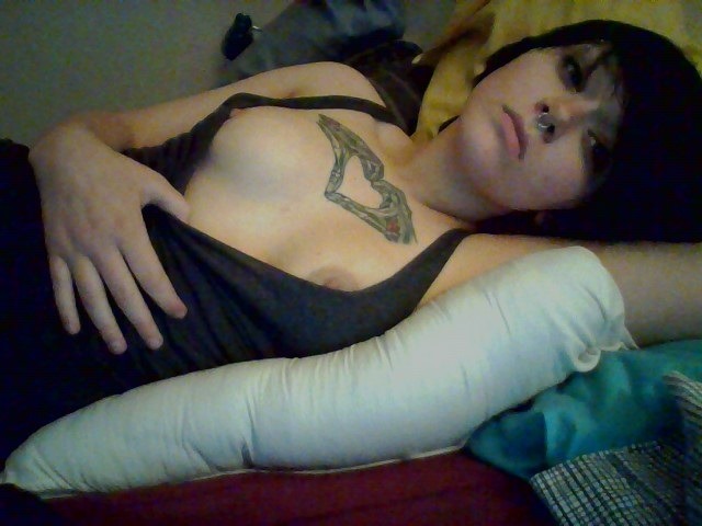 vi0lent-violets:  Eh, I changed my mind. Happy tuesday. 