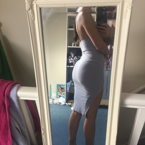 Quick booty pic before a night out