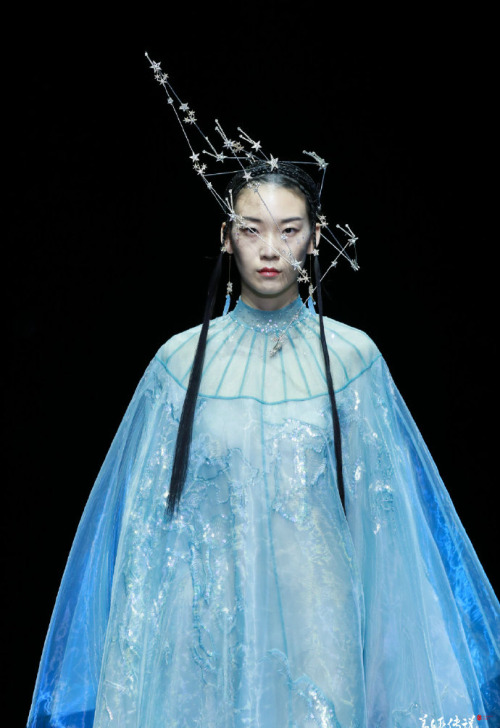 fuckyeahchinesefashion:盖娅传说 Heaven Gaia