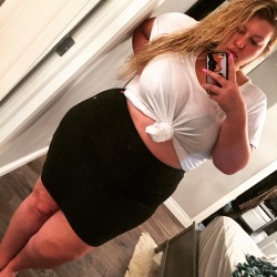plus-size-barbiee:  plus-size-barbiee:  Killin’ em  You know I have almost 18,000 followers on here and just over 100 notes on this fine selfie. SOMETHING DOESNT ADD UP
