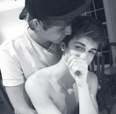 spachetti:twoboysarebetter:truegaylove:truegaylove: -Showing the True Gay Love to