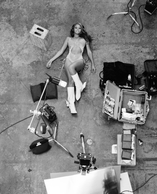 Raunchily:  Beyoncé Photographed For Blender, 2003