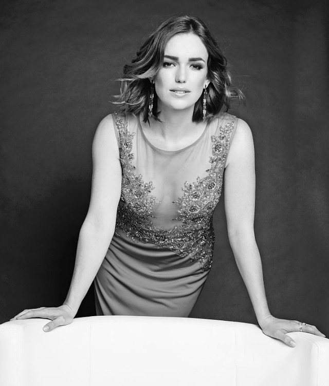 Elizabeth Henstridge