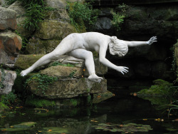 princesa-anissa:     1. One of several water nymph statues in York House Gardens Twickenham along side the River Thames and near the Dial House Riverside. 2. Nymph of the Grot at Stourhead. Modelled on a figure of Ariadne in the Vatican gardens.   