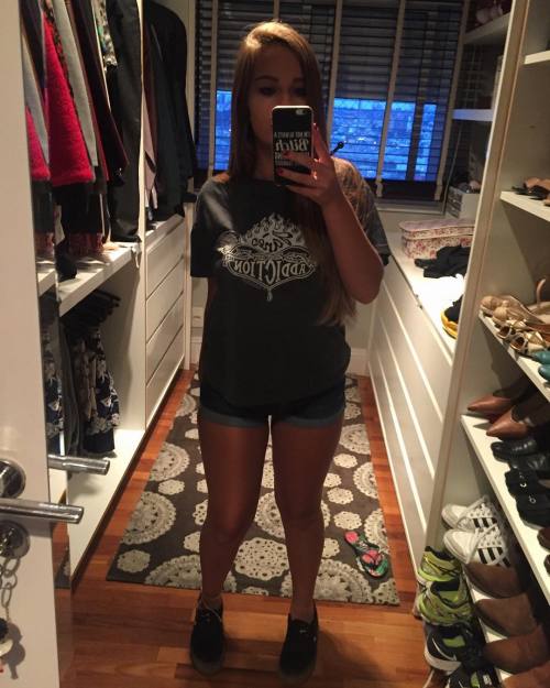 http://streetgrl.tumblr.com/post/156001655227