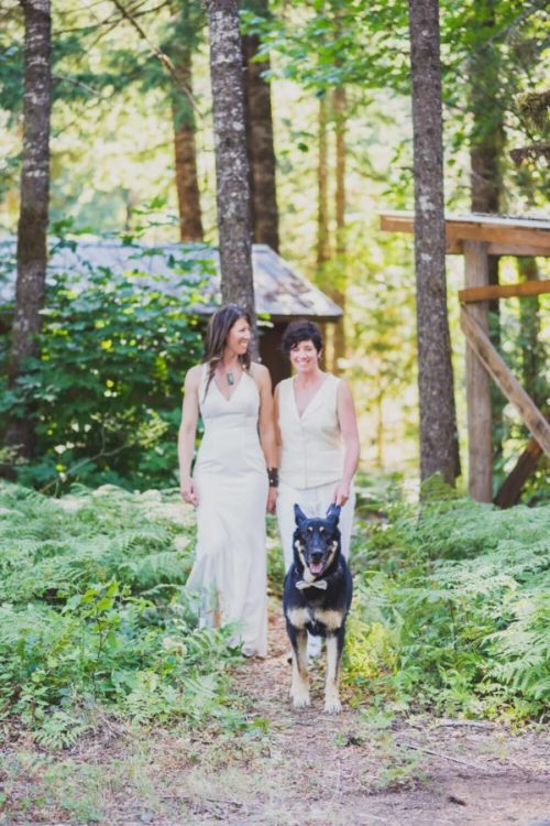 onabicyclebuiltfortwo: Mo & Stacey//Oregon Photos courtesy of Amanda Photographic.  