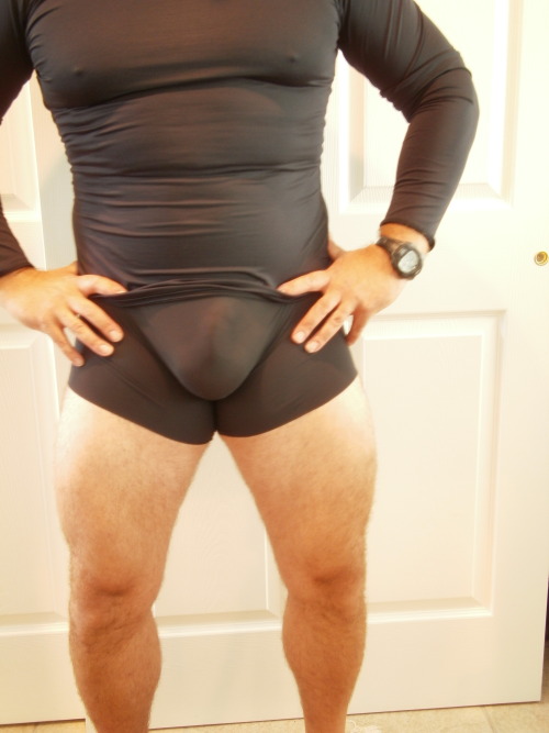 myshavedsnake: Some of my favorite pics of me posing in my tight spandex running pants. #spandex  #spandexcock #bulge 