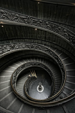 ilaurens:  Vatican Museum Stairs - By: Carlos Gotay