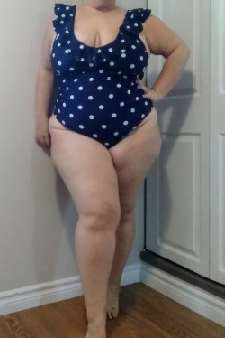 big-tits-wide-hips-deactivated2:This is my beach body in all it&rsquo;s glory,