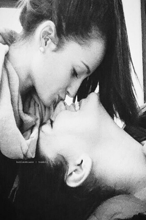 lipstick-lesbian:♀♡♀