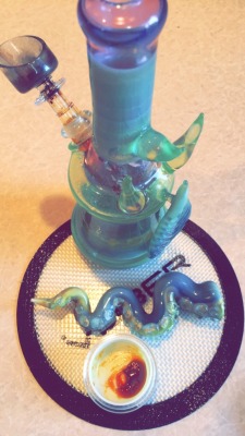 the-highest-ginger:  @hornyanhigh picked the best rig possible 😍