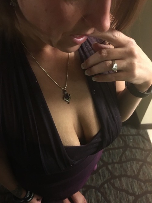 curiouswinekitten2: Happy Cleavage Sunday from VEGAS!! Wish you were here being naughty with us, CWK