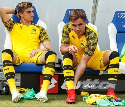 maximilian-philipp:Milli and Mario yesterday during the game against Hoffenheim. 12/05/2018 Mario: l