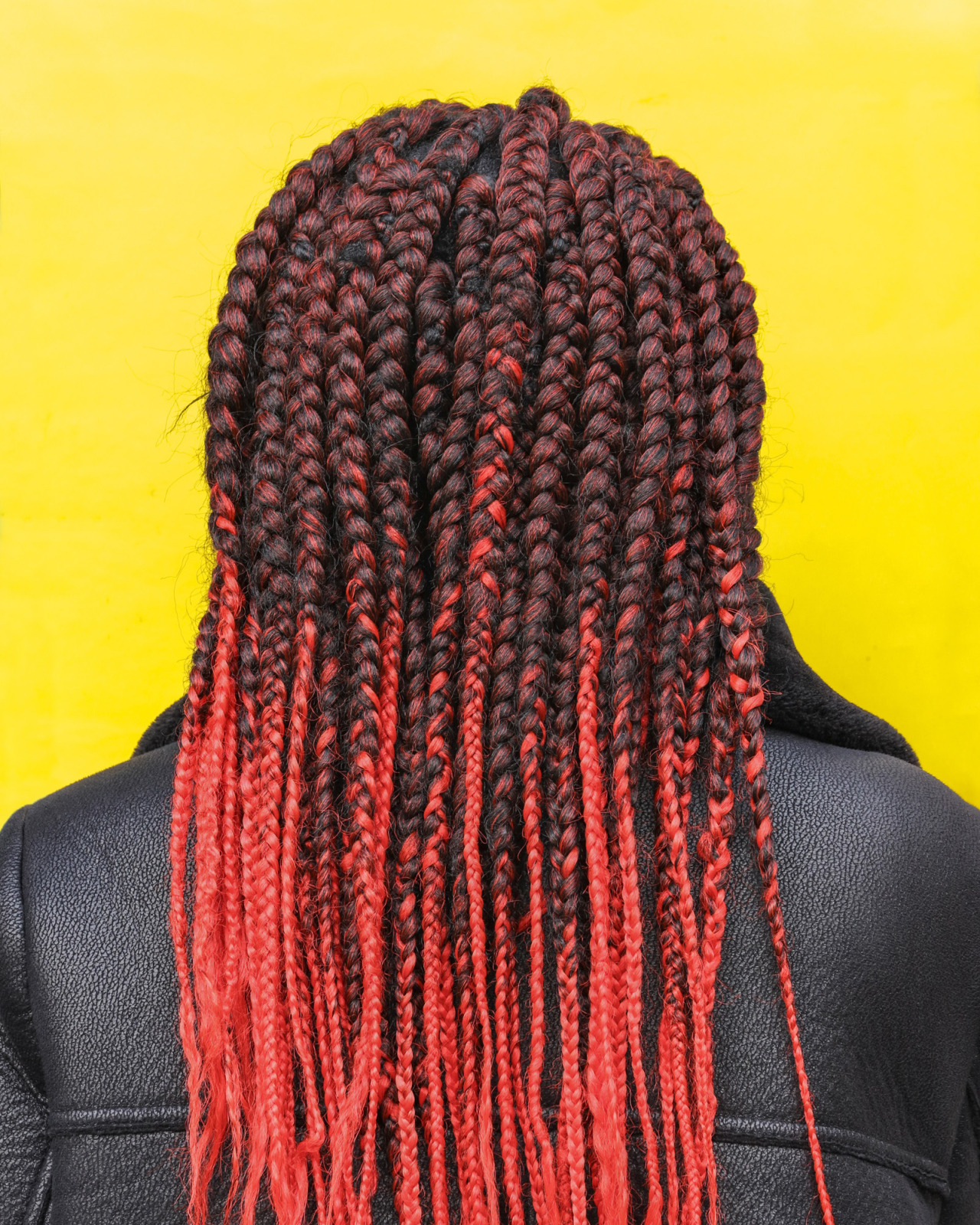 mothermishy:Château-Rouge is a glimpse into the frenetic and colorful haircuts of Château-Rouge and Château d’Eau, 2 of the main african neighborhoods of Paris. Pictures were shot in the street with a “street studio” by Francois Prost. 