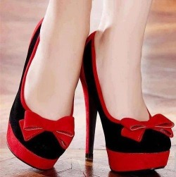 cfmboots:  Red and black yum