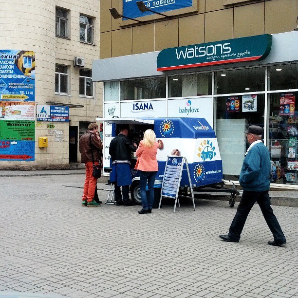 Супер реклама 14 брендов … #zp  (в Афина)