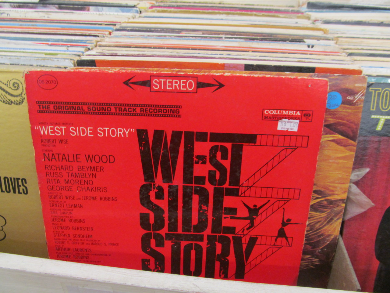 simplysinova:  NEWEST RECORDS Thrift shops are an awesome way to build up your vinyl