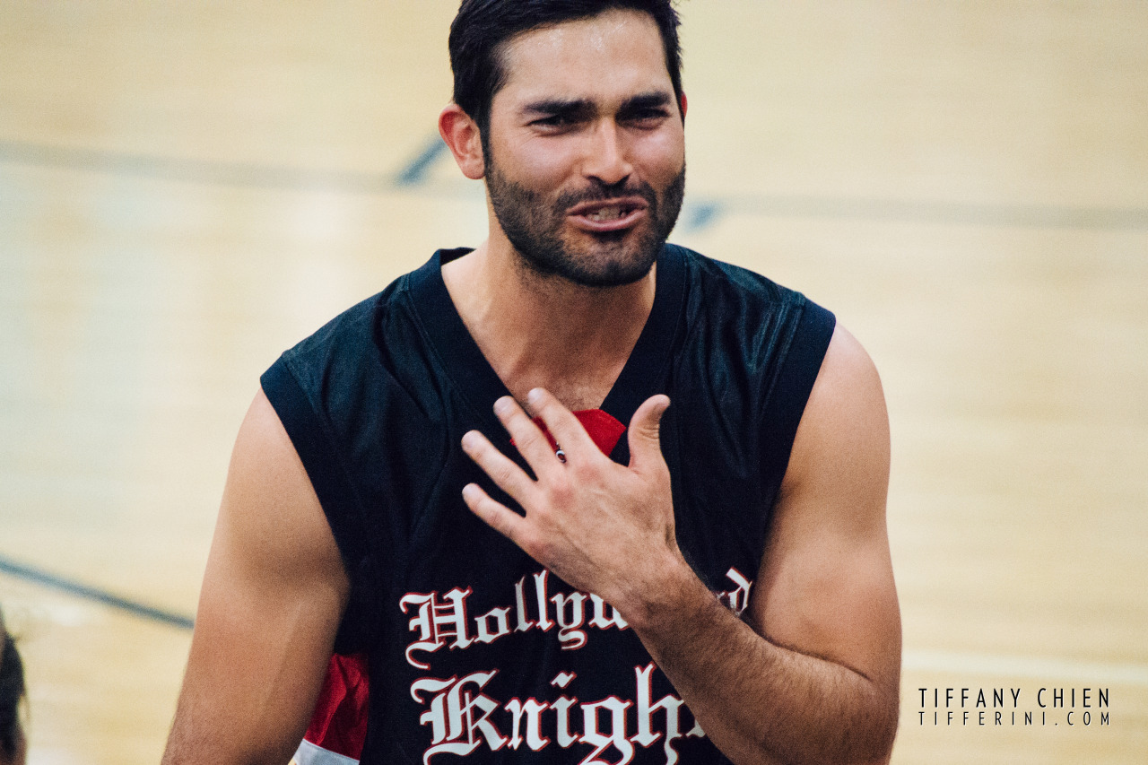 tifferini:  Tyler Hoechlin saying “I’m so bad” after subbing outHollywood Knights [3.15.14]Do